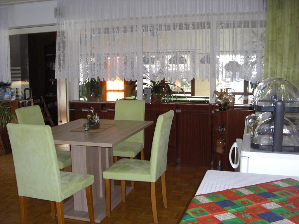 Pension Zum Koehler Schoenwald im Schwarzwald Exterior photo
